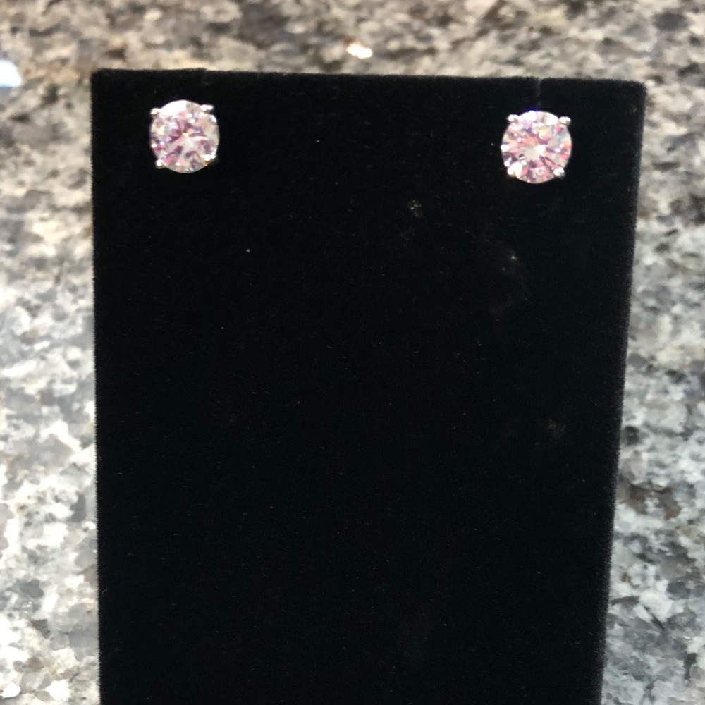 1ct Round Solitaire Earrings - Picture 4 of 6